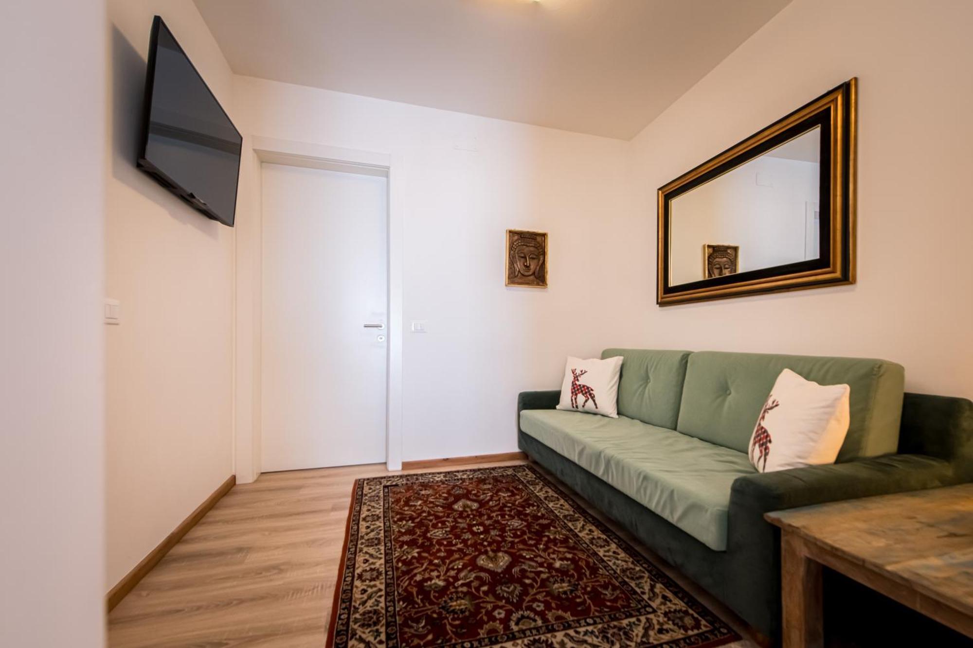 Am Schloss Guest House Brunico Esterno foto